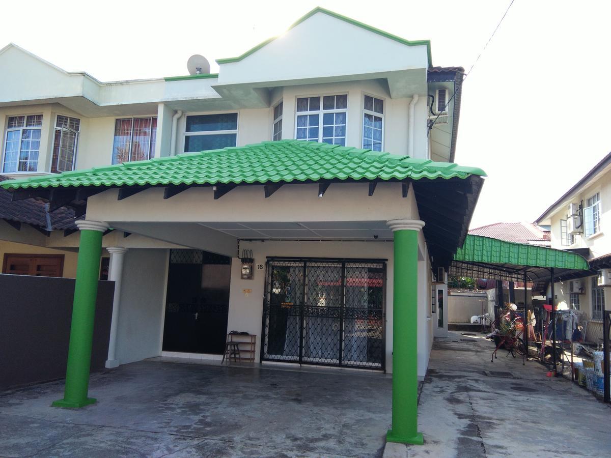 Pan Homestay Kuantan Esterno foto